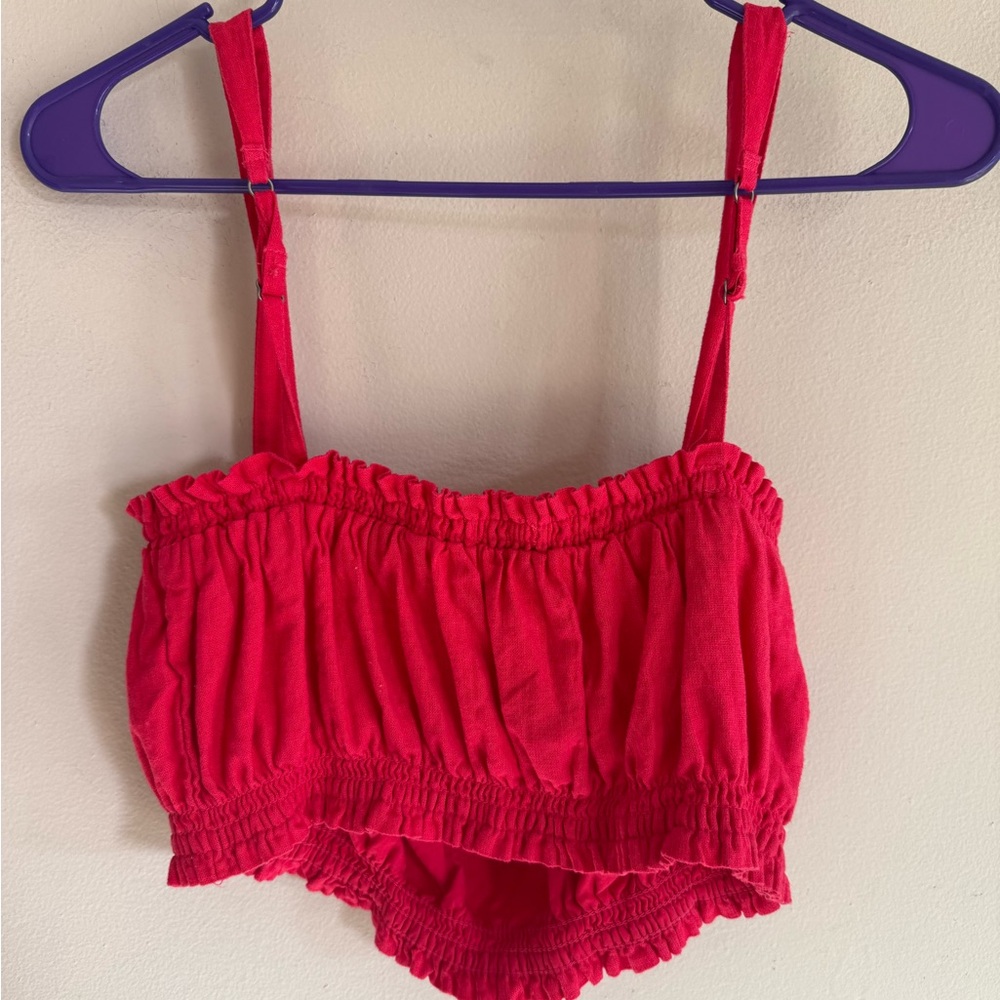 Red‎ Ruffled Crop Top - Picture 3 of 3